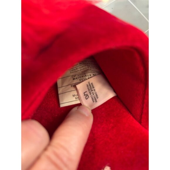 Victoria's Secret Red Faux Fur PomPom Slippers Red Sz Large Round Toe Comfort - Picture 5 of 5